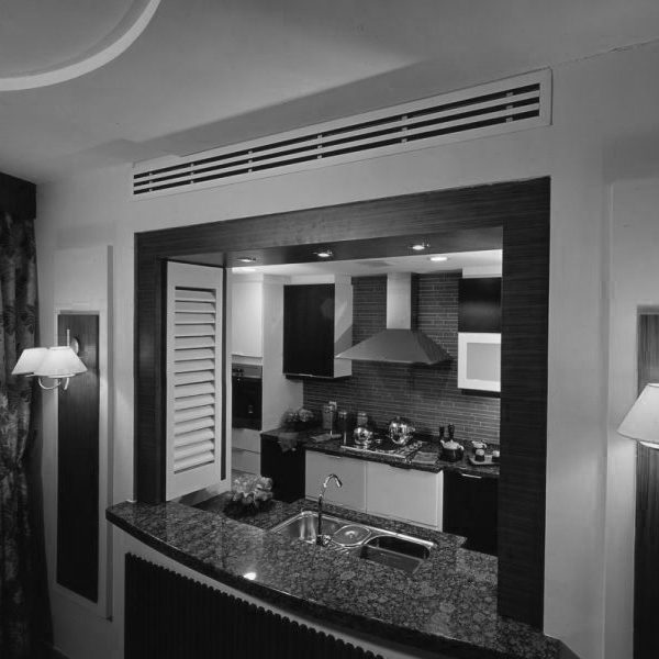 پروژه برج های دوقلوی کیش - شرکت مهندسی و مشاوره صنایع مبتکران گلدیران